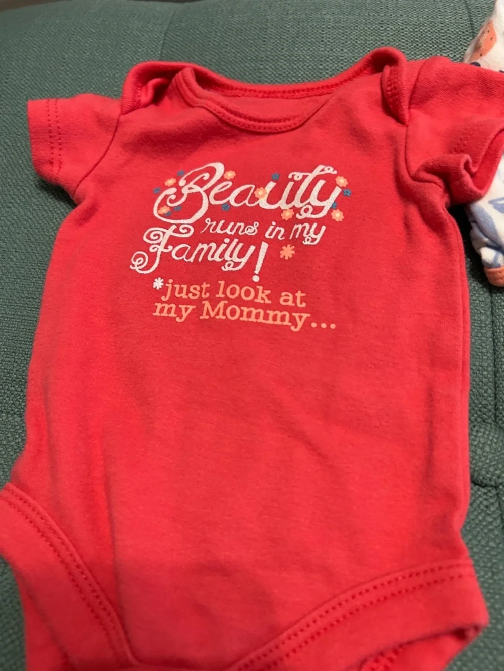 4 newborn 1 piece sleepers - Picture 2 of 5